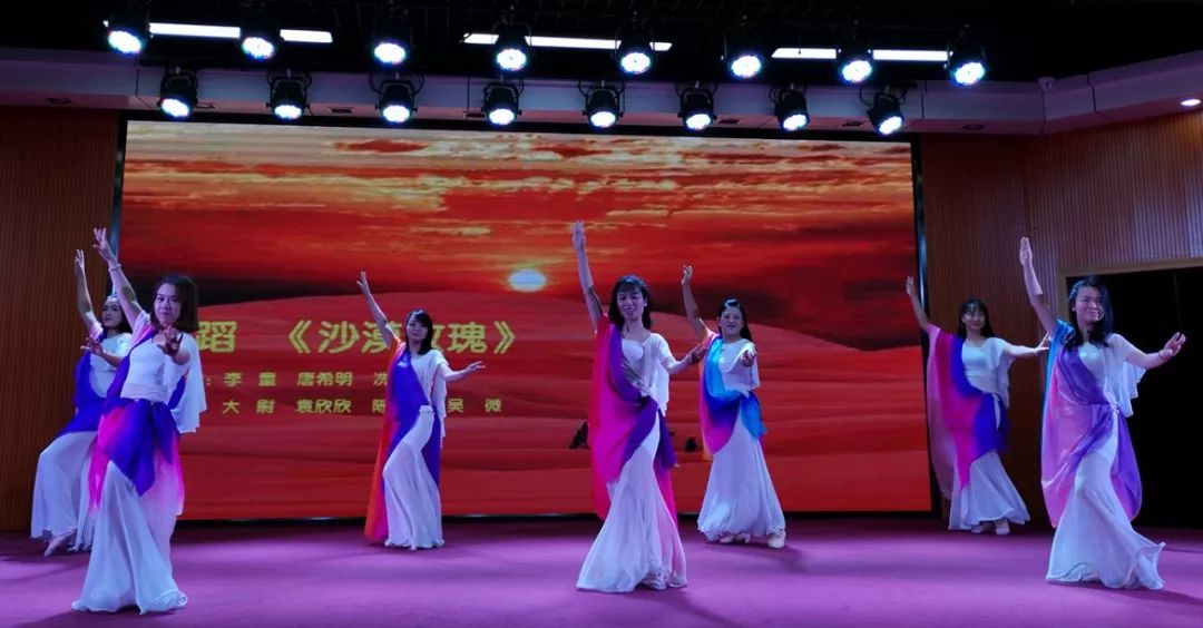 花絮西江文学社红色文艺轻骑兵小分队表演弘扬社会主义核心价值观文艺