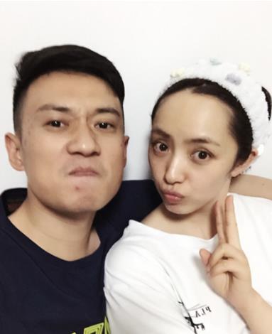 "火凤凰叶寸心"33岁刘晓洁与43岁丈夫徐洪浩近照,7岁儿子可爱