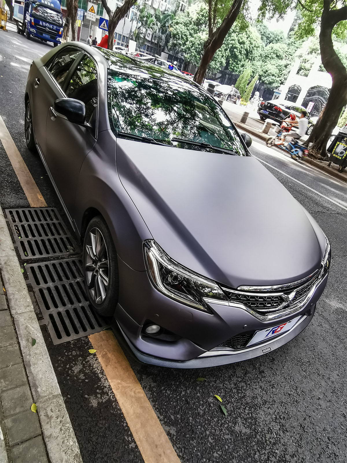 锐志车身改色钛金夜幕灰 rg瑞集改色膜深圳龙华加盟