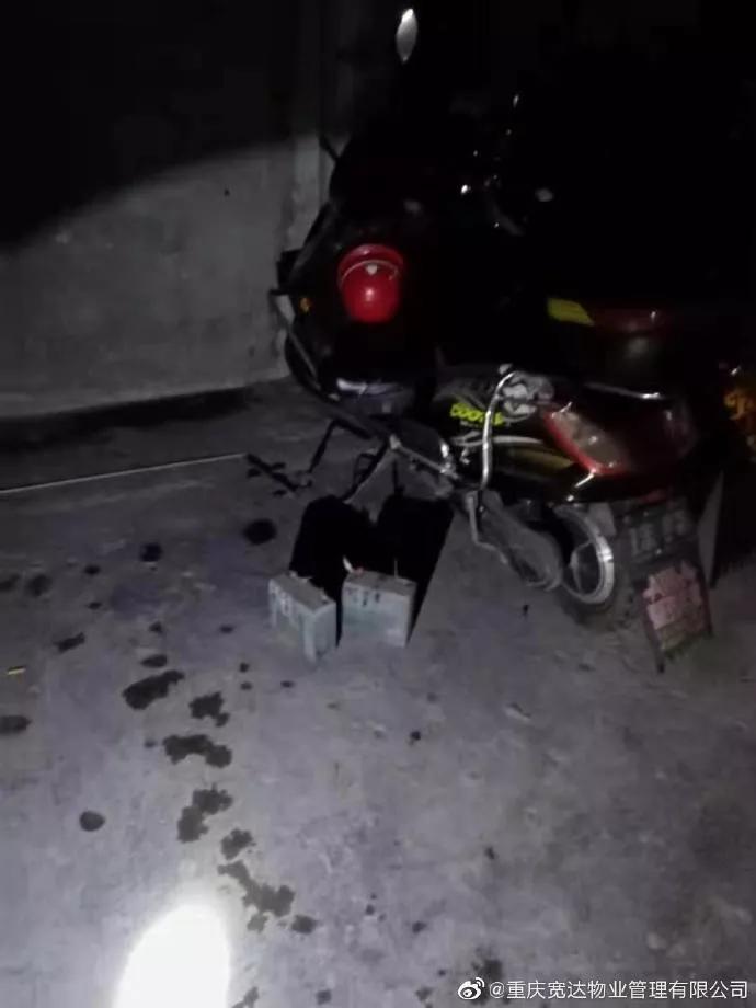 【社区安全】企图不劳而获 遇安保,偷盗电瓶未成!