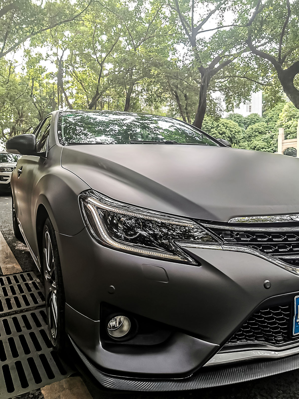 锐志车身改色钛金夜幕灰 rg瑞集改色膜深圳龙华加盟