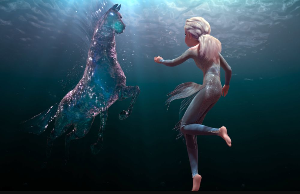 男主角的坐骑是麋鹿,唯一一个手持缰绳策马奔腾的,是艾莎公主