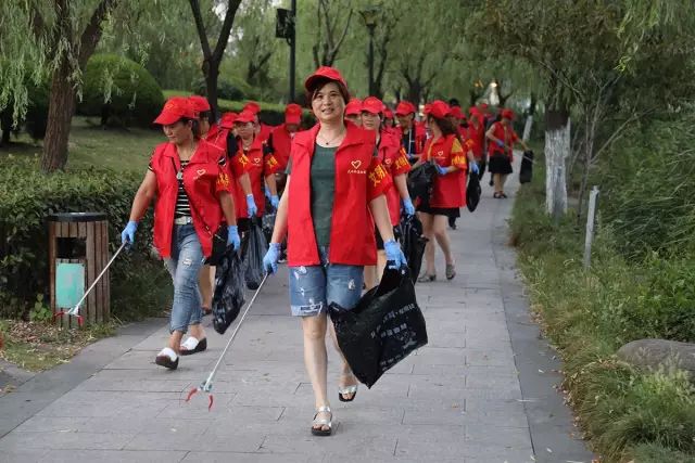 浙报整版为临海点赞身为临海人我骄傲