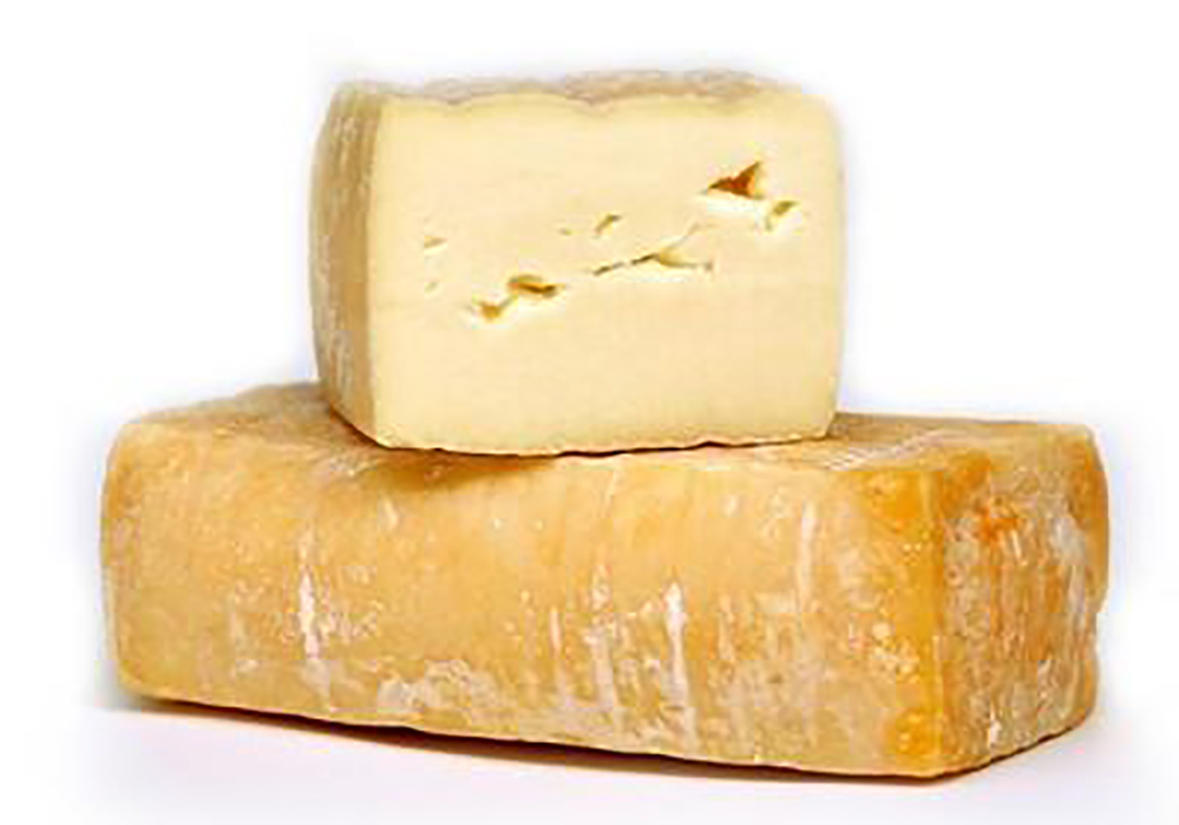 帕玛森切达蓝纹起司世界知名起司种类有这些