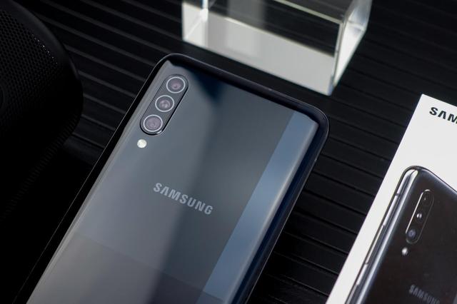 辨识度和性价比共存的黑马手机 三星a90 5g上手体验