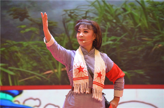 徽京剧院京剧团副团长,国家一级演员陶军,"和平杯"全国京剧名票何桂荣