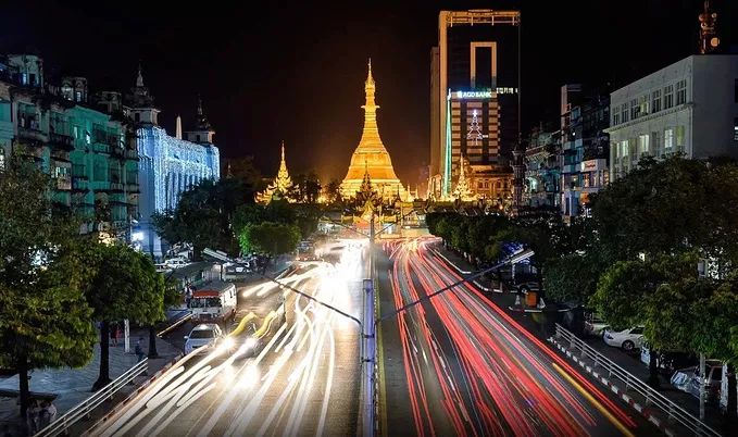 仰光大金寺,苏蕾塔,中国城,卧佛寺,大金石,皇家湖公园,班都拉公园