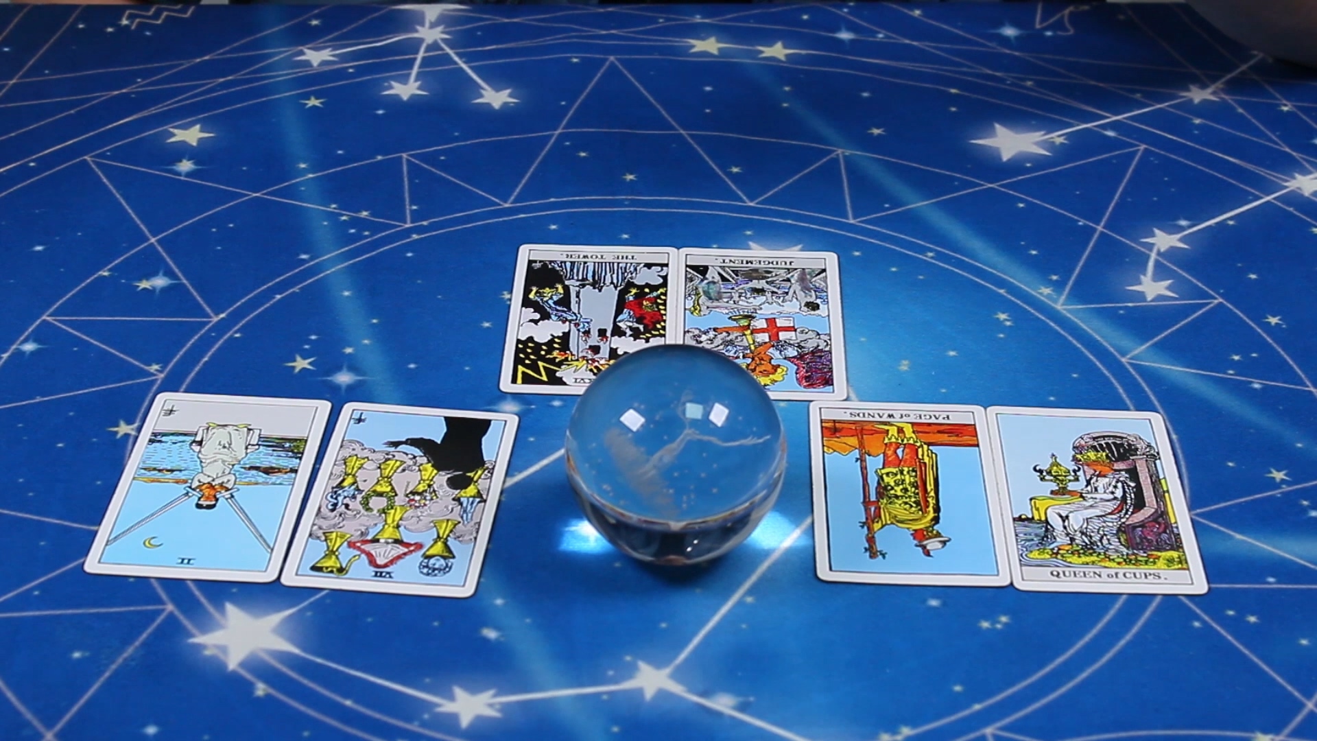 圣杯七正位 宝剑二正位