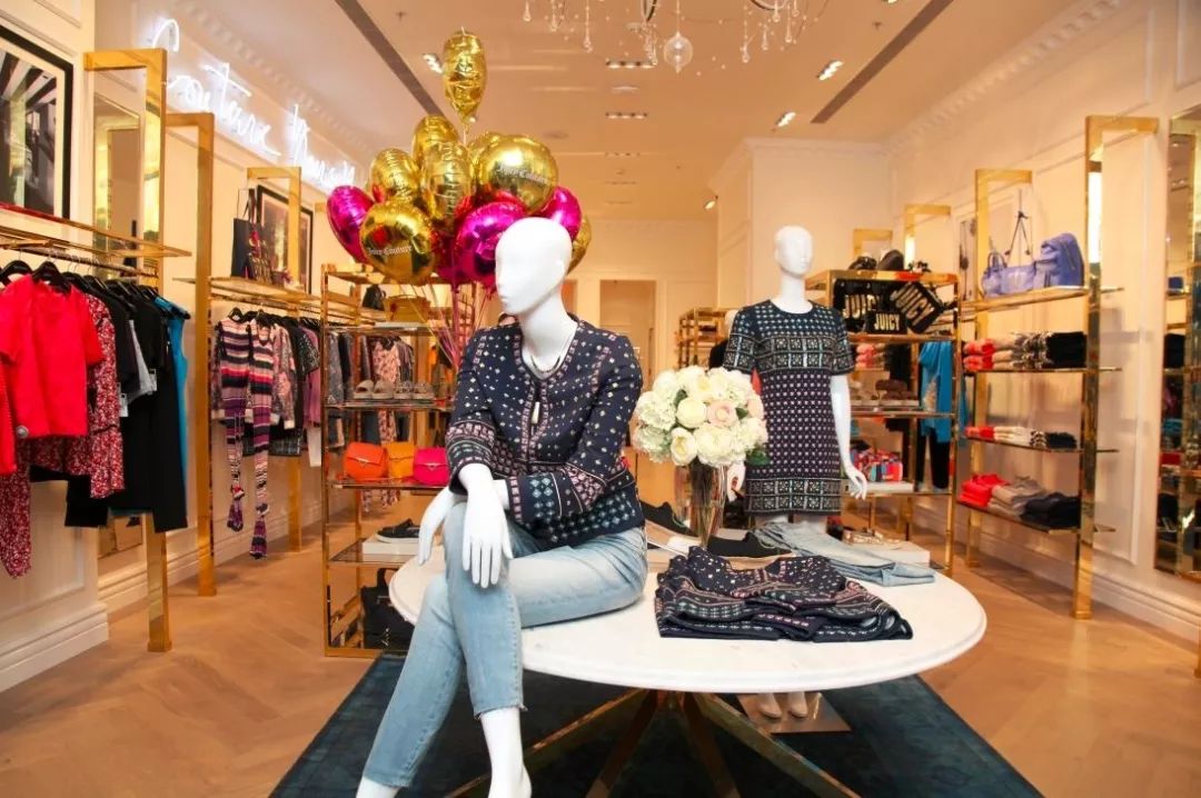 圣诞加元旦,美妆服饰大客流从哪儿来?_专柜