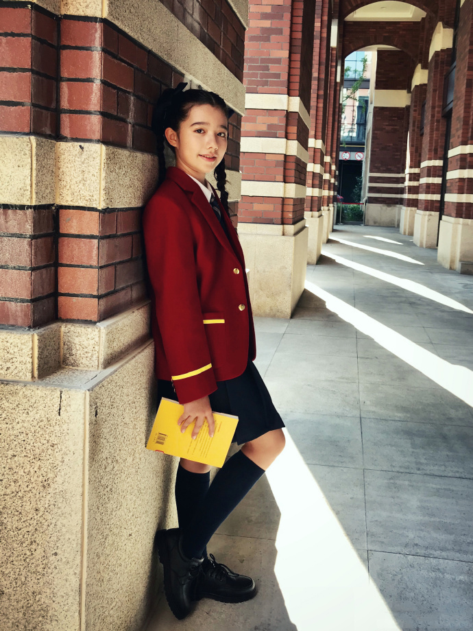 舞法天女的法苏天女春宝00后中法混血如今12岁长这样