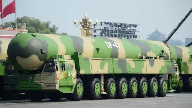 军迷吐槽东风41底盘设计丑陋其实是高机动性的实力象征