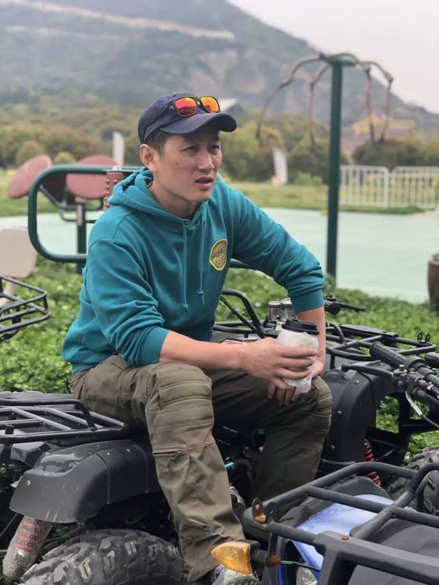 为什么《荒野求生》主播都必须是退役特种兵?_吴鑫磊