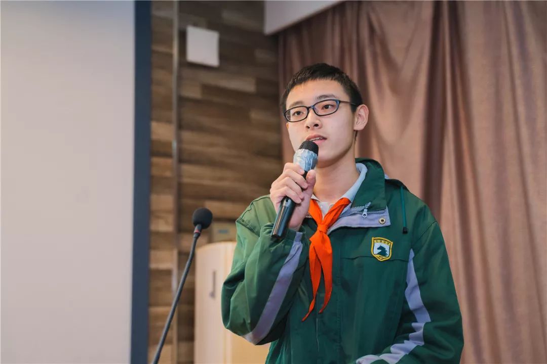 见微知著勤自省乘风踏浪战一模