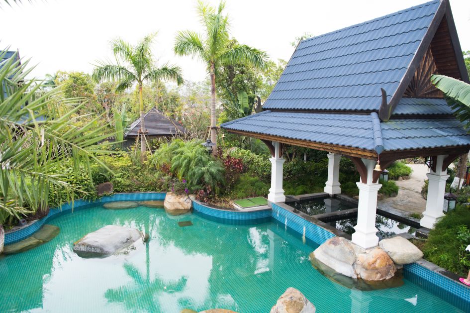 秋冬温泉季999元抢汕尾水底山温泉庄园高级房含2大1小自助早餐自助