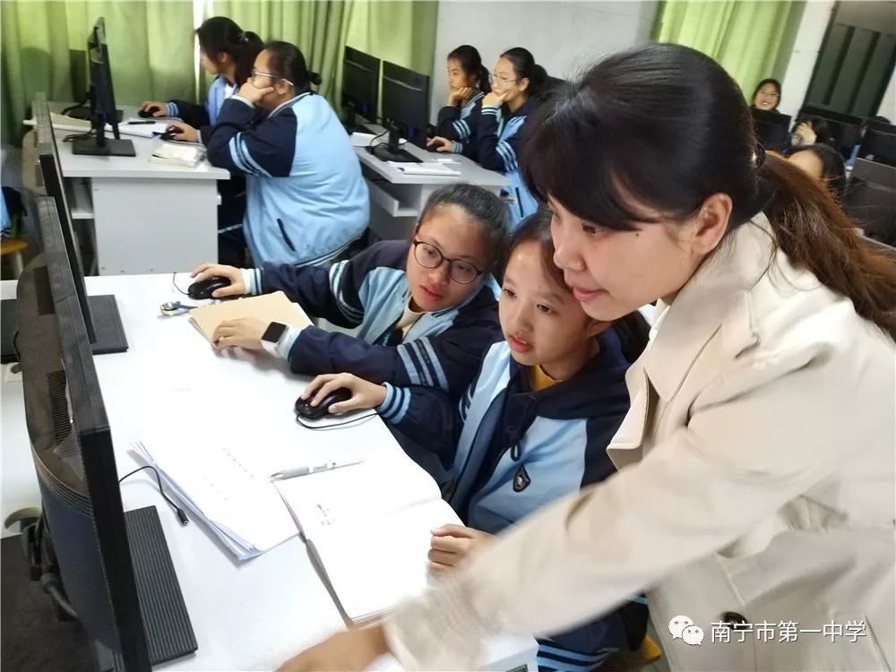 广西普通高中学生综合素质兰坌畔⒐芾硐低衬夏恢惺缘愎ぷ鹘徊