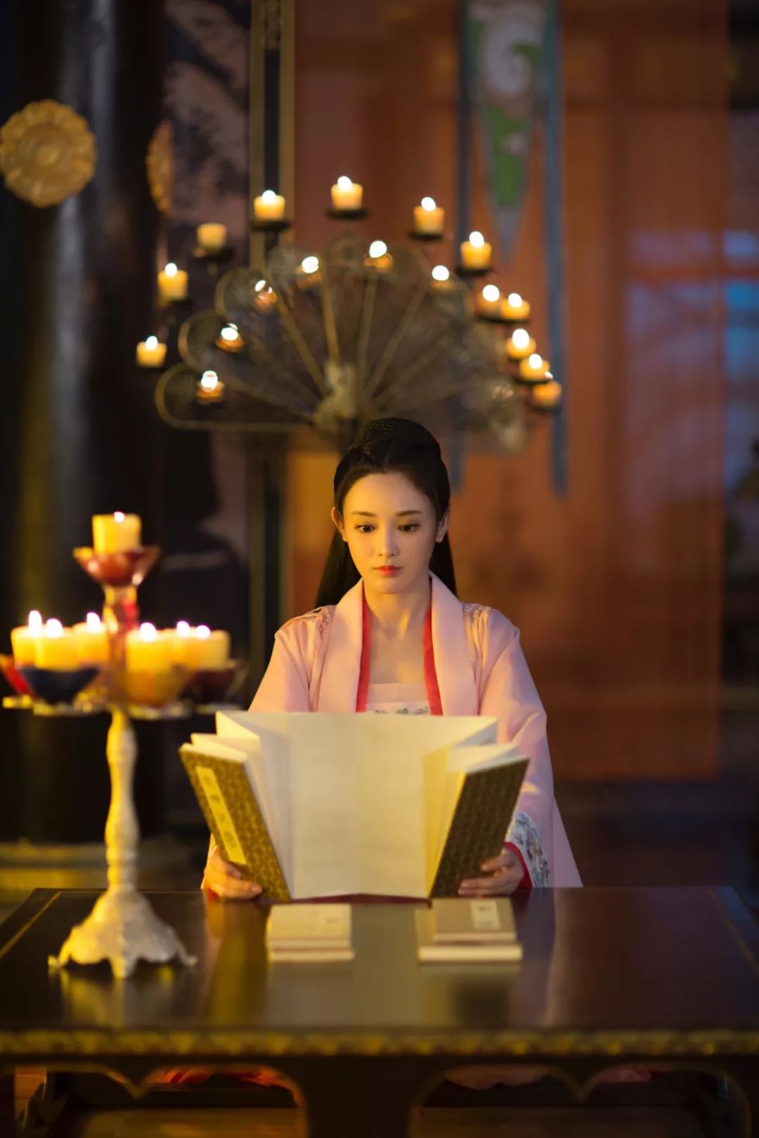 能主持能演戏的彭小苒这个女鹅我爱了