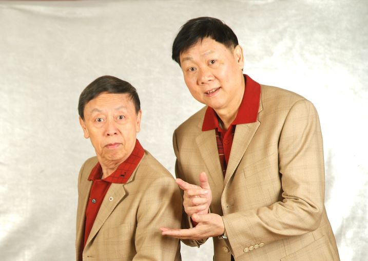 老广回忆杀84岁黄俊英老师来讲相声了长大的我们都欠他一张门票