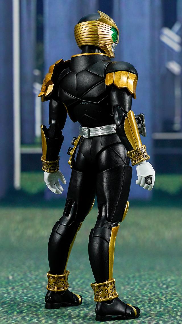 78民间测评:真骨雕 假面骑士beast 斗篷配件包