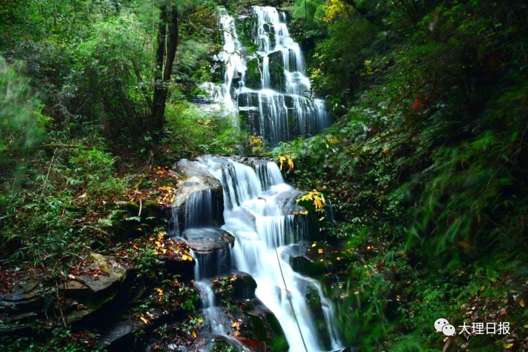 三叠水秘藏于苍山西坡的网红瀑布
