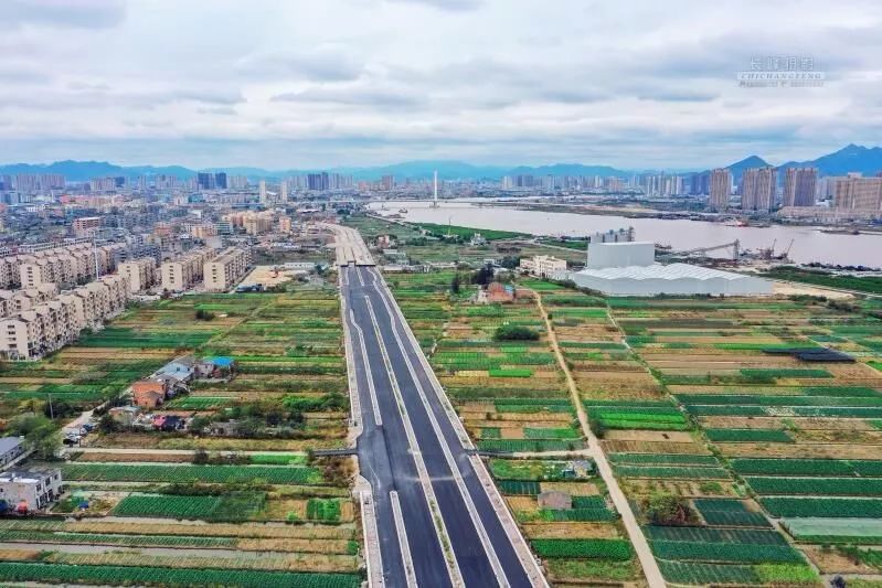 其中,鰲江一橋於2017年正式通車;鰲江二橋正在規劃中;甌南大橋(鰲江