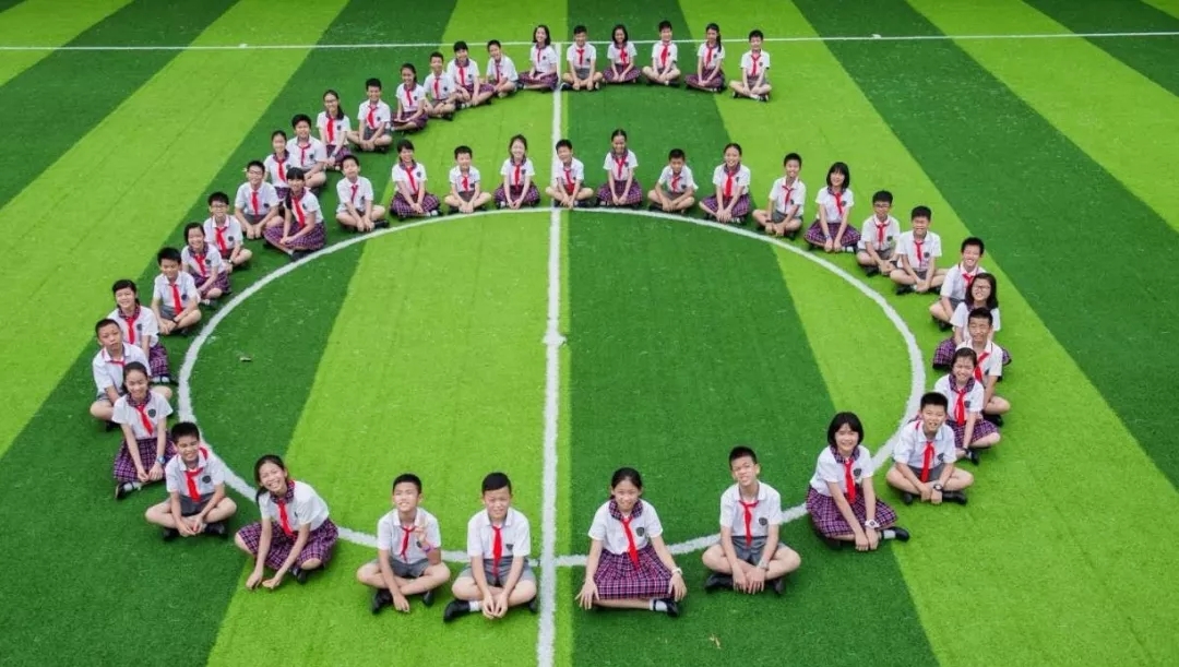 同学毕业聚会拍照造型 同学毕业聚会拍照姿势大全_照片