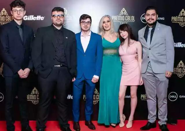 英雄联盟女辅助名花有主mayumi公开澄清让lpl玩家沸腾