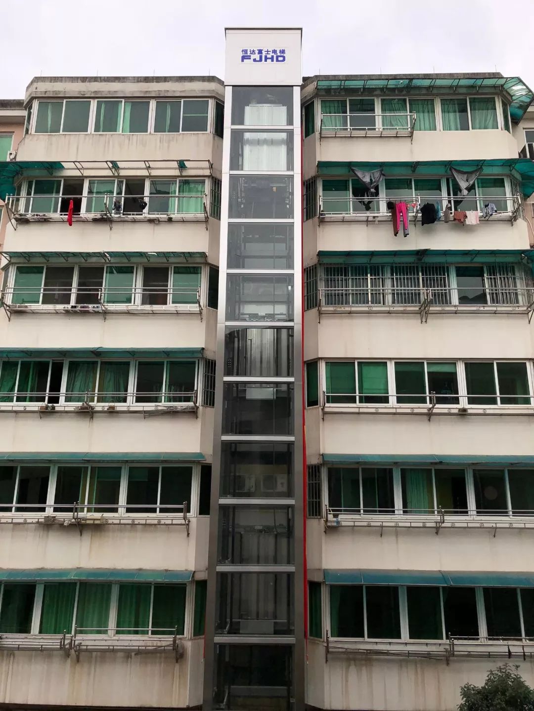 恒达富士电梯相关技术人员协同相关政府职能部门多次勘察现场,该项目