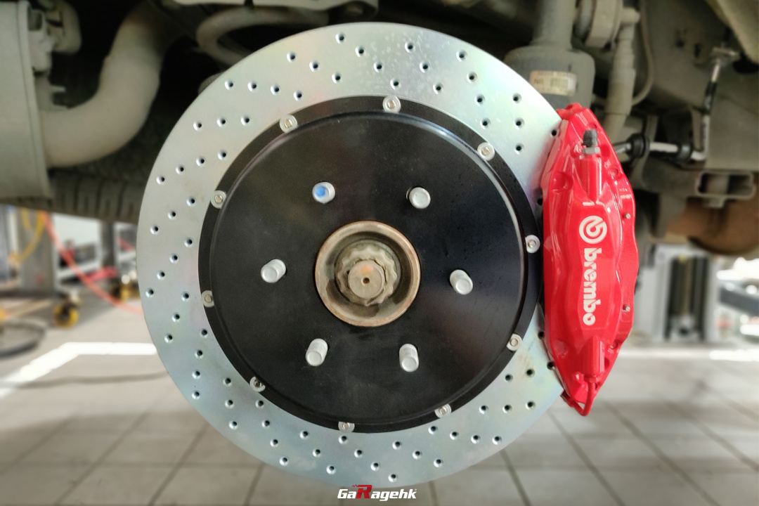 简与美英菲尼迪qx56改装brembo刹车套件