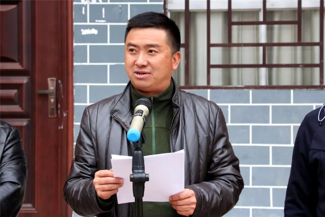 12月3日,在全县全力开展"奋战60天 如期摘掉贫困帽"全力决战决胜脱贫