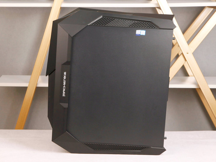 未来战舰霸气出击!machenike机械师f117-v游戏主机评测