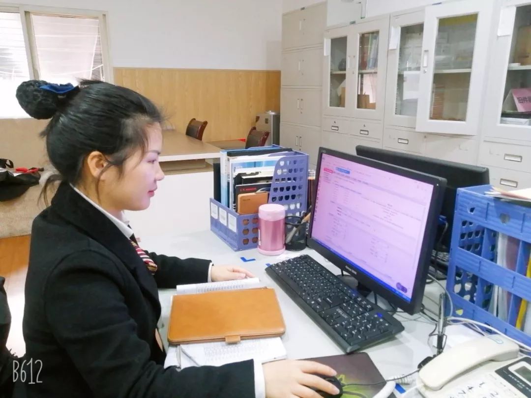 11月份销冠专访 丨 美丽,专业,优秀的背后,是默默的坚持与付出