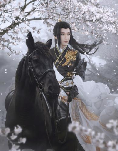 怪物声优柯暮卿:配音就是国民老公,cos就是女装大佬,6666!