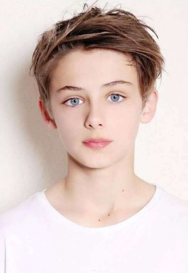 他被封为"世界最帅"!看完照片后,网友:这谁顶得住啊