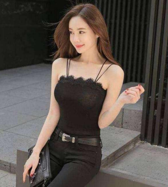 职场女人最爱,巧克力发色,低调而不失内涵.