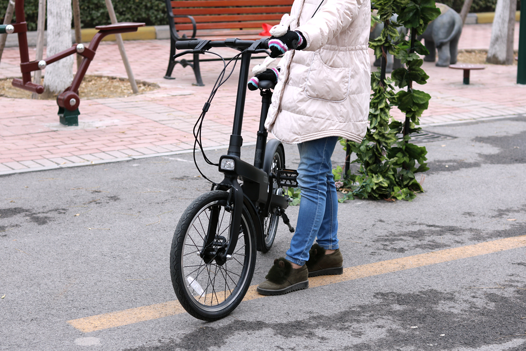 原创小米推出电动助力自行车解决短途通勤问题比共享单车还好用