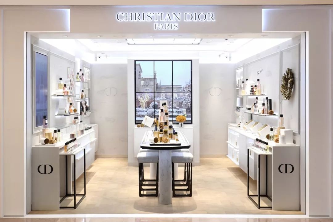 全新dior香薰店进驻海港城选择专属你的女人香