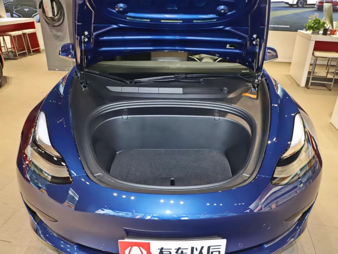 国产版特斯拉model3已到店3558万起售56秒破百