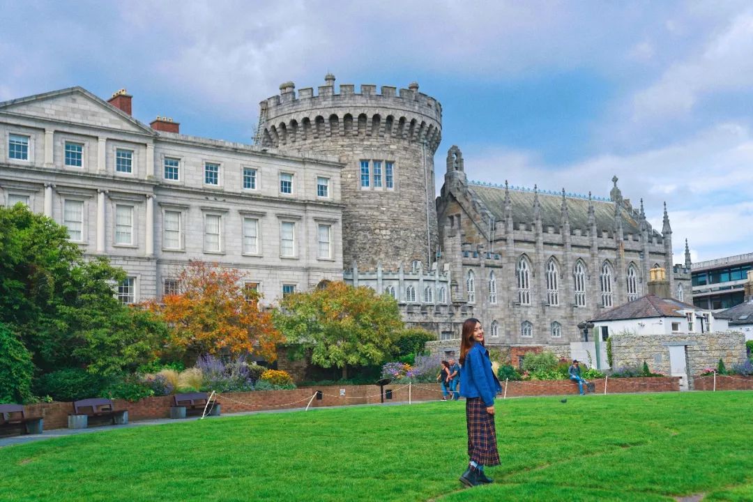 聖三一學院『trinity college dublin』是愛爾蘭最古老的學院.