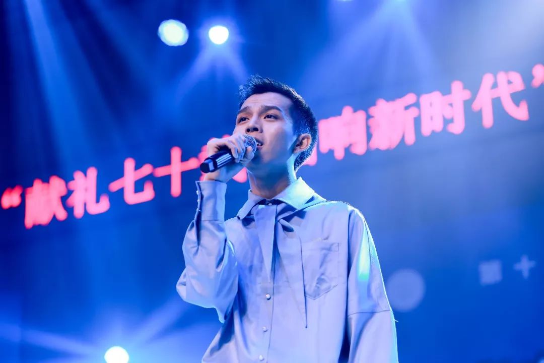 青年说学联君带青们听听// 歌手们的心声 //@暨南大学王世奇这次比赛