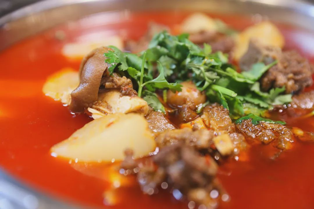 气温骤降喂道老菜馆羊肉汤锅带你寻一处温暖