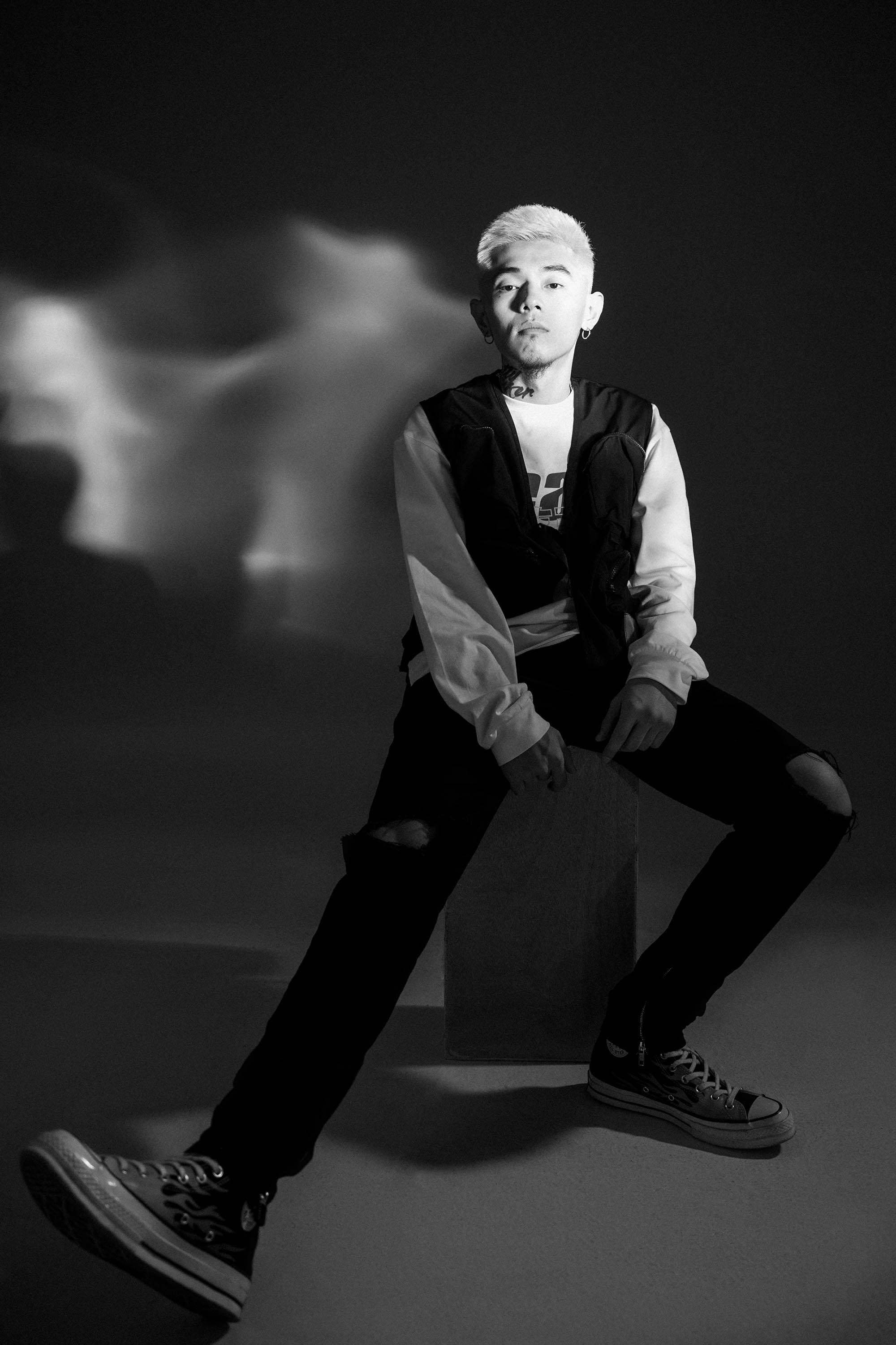 梁维嘉saber新专辑首发专场今日开票 | 完成即告别,告别即成长