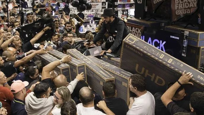 美国"黑色星期五"销售额创新高,相当于双11的五分之一