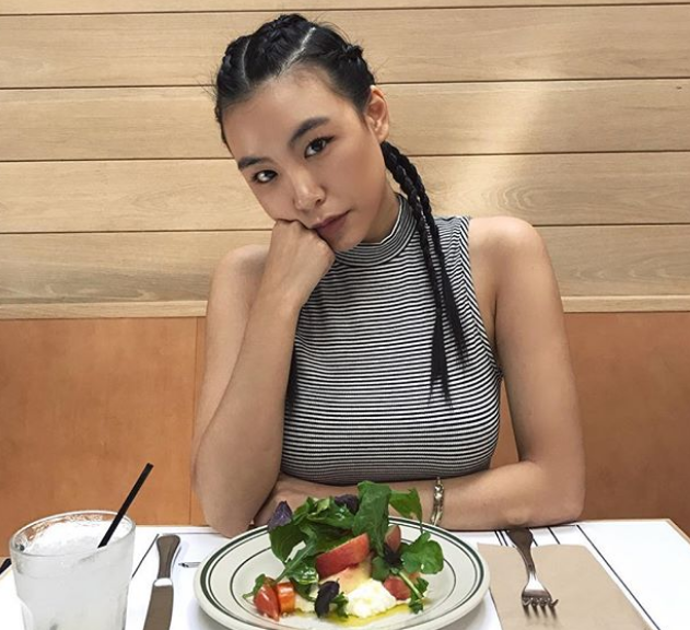 高以翔女友继穿他生前外套疗伤后,又一细节让人泪崩!_苏湘涵