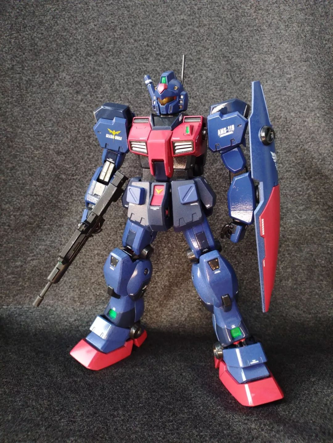 rgm-79q 镇暴型吉姆出自《机动战士高达0083》系列作品中的机体吉姆