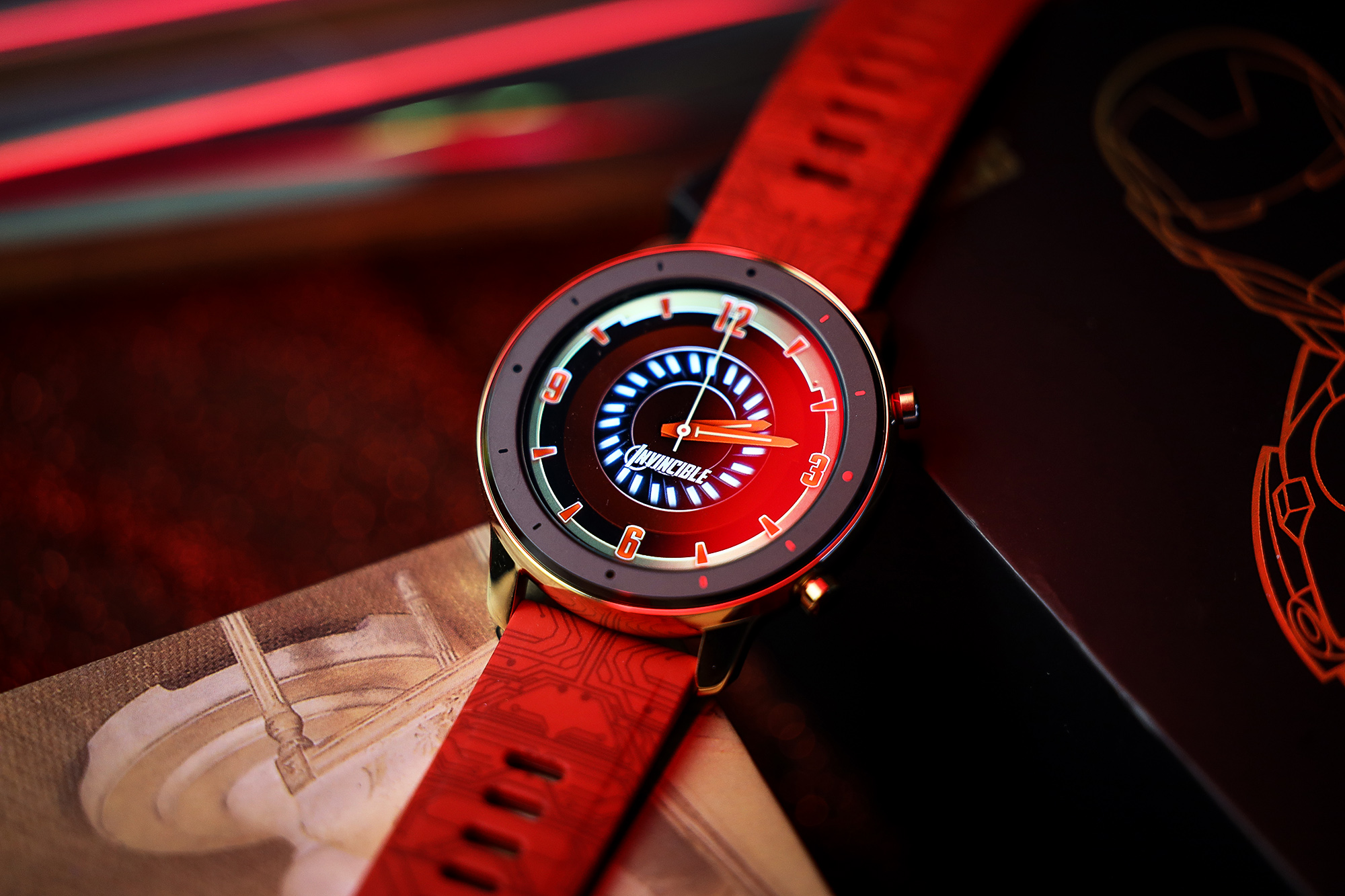 另外,amazfit gtr钢铁侠版具有与传统90端腕表一样