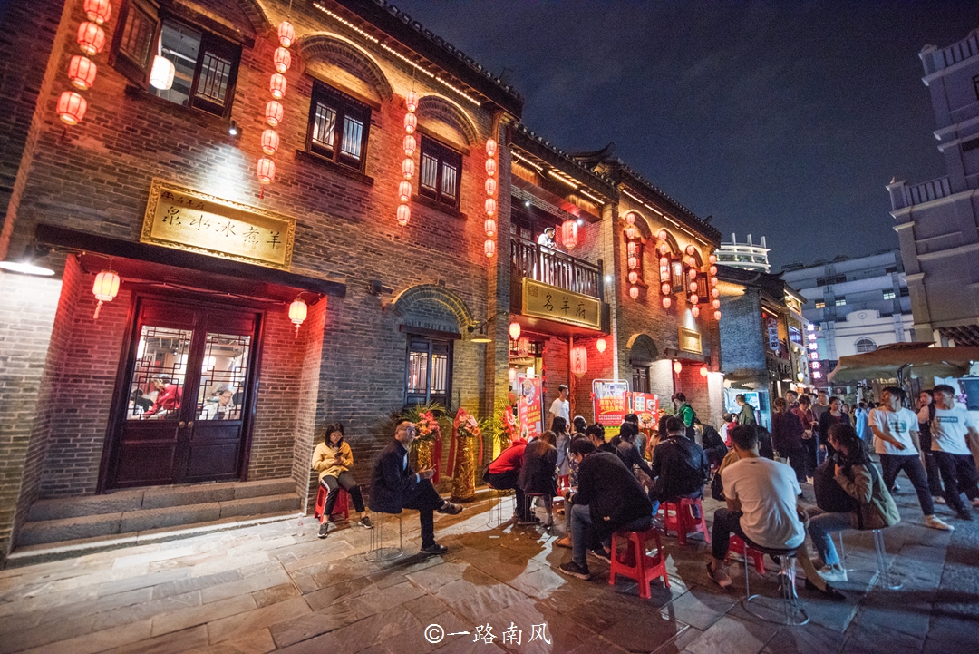 原创中国最有穿越感的街区,位于广西南宁,感觉就像影视片场!