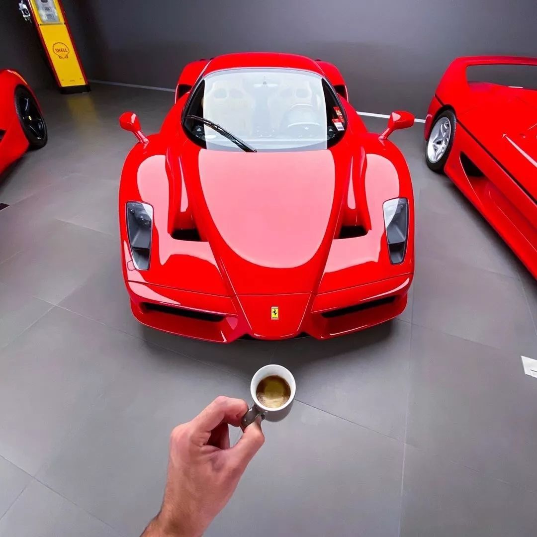 高清豪华汽车的微信头像