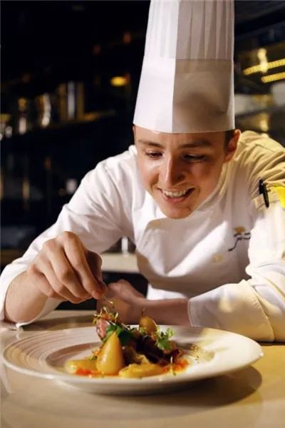 合肥君悦酒店任命行政总厨专访 | 石凯文:美食令我快乐_kevin