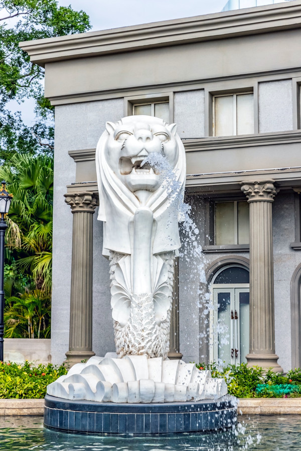 主要项目有塔銮盛典,相约下龙湾,走进吴哥,拉玛传奇,寻找鱼尾狮