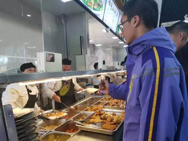 石家庄四十二中食堂图片